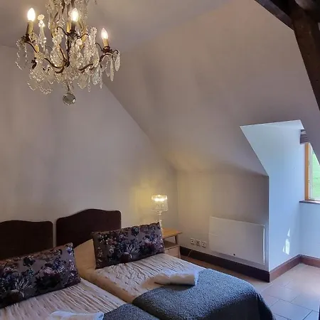 Villa Chateau A 5 5 Salles De Bains 4 Etoiles Gourdon-en-quercy