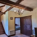Chateau A 5 5 Salles De Bains 4 Etoiles * Gourdon-en-quercy