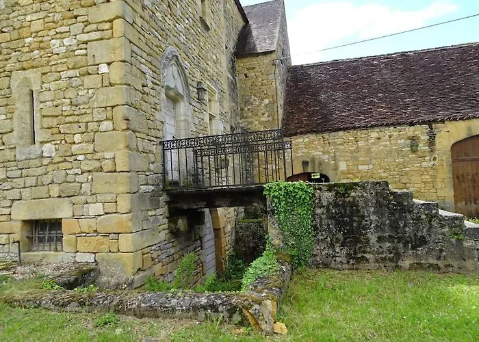 Chateau A Dans Le Lot